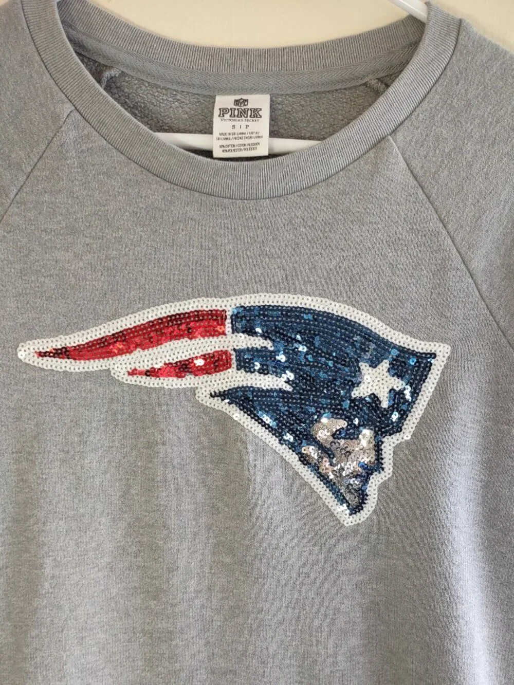 PINK Victoria Secret-NFL New England Patriots Sweatshirt Sz Small Bling Sequin - Picture 2 of 9